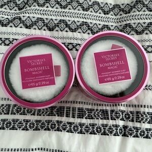 Victoria Secret- bombshell magic fragrant shimmer dust
